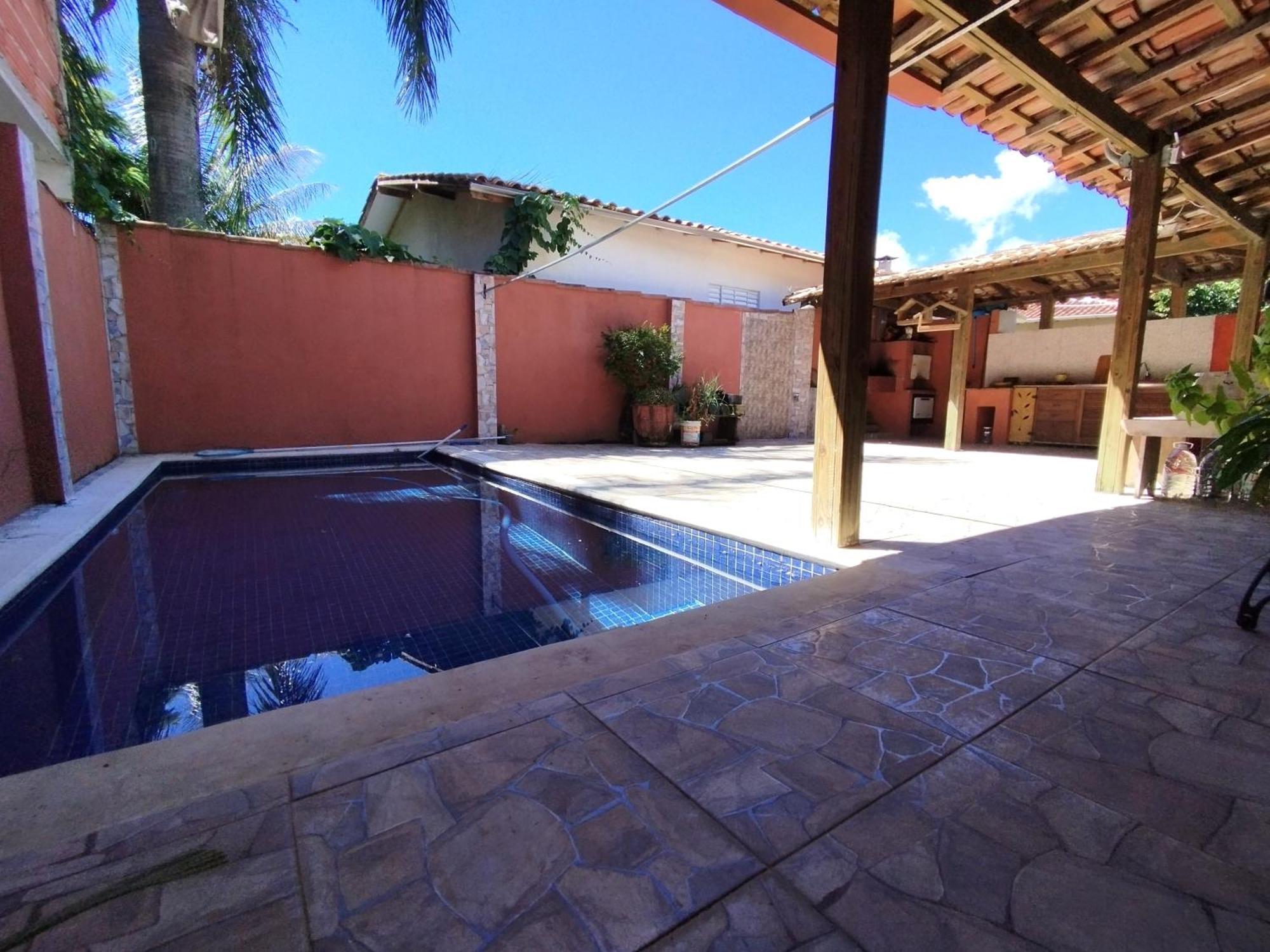 Carijos Com Piscina