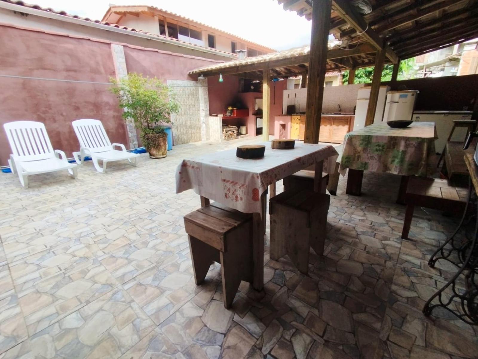Carijos Com Piscina Ilhabela